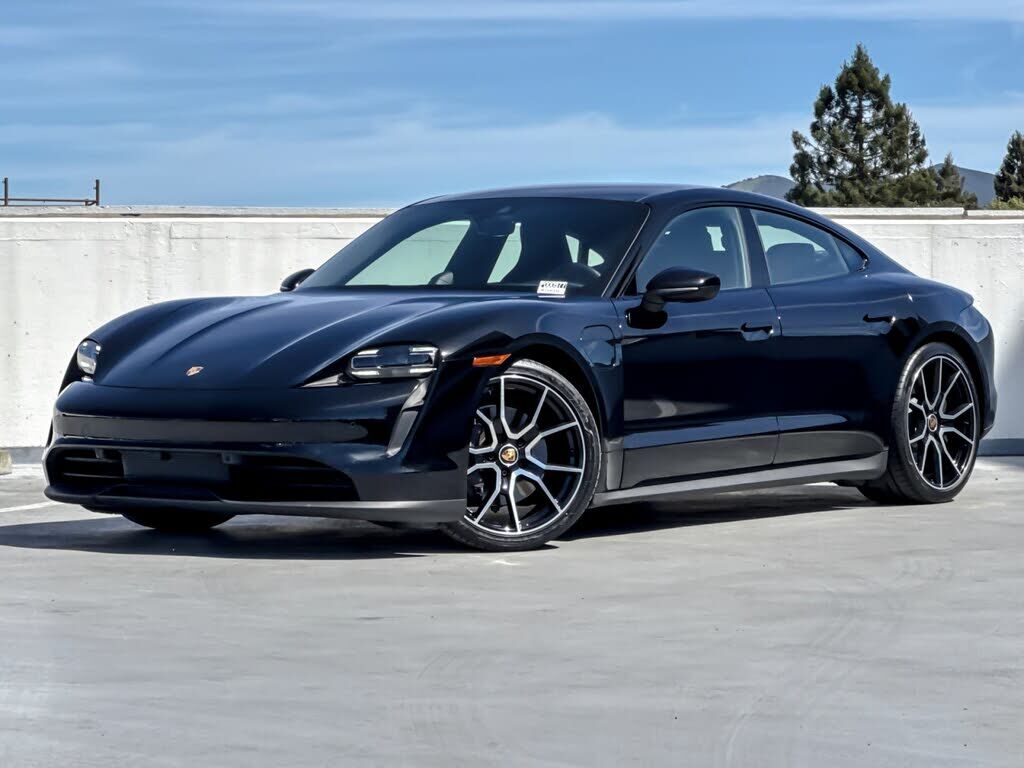 2024 PORSCHE Taycan