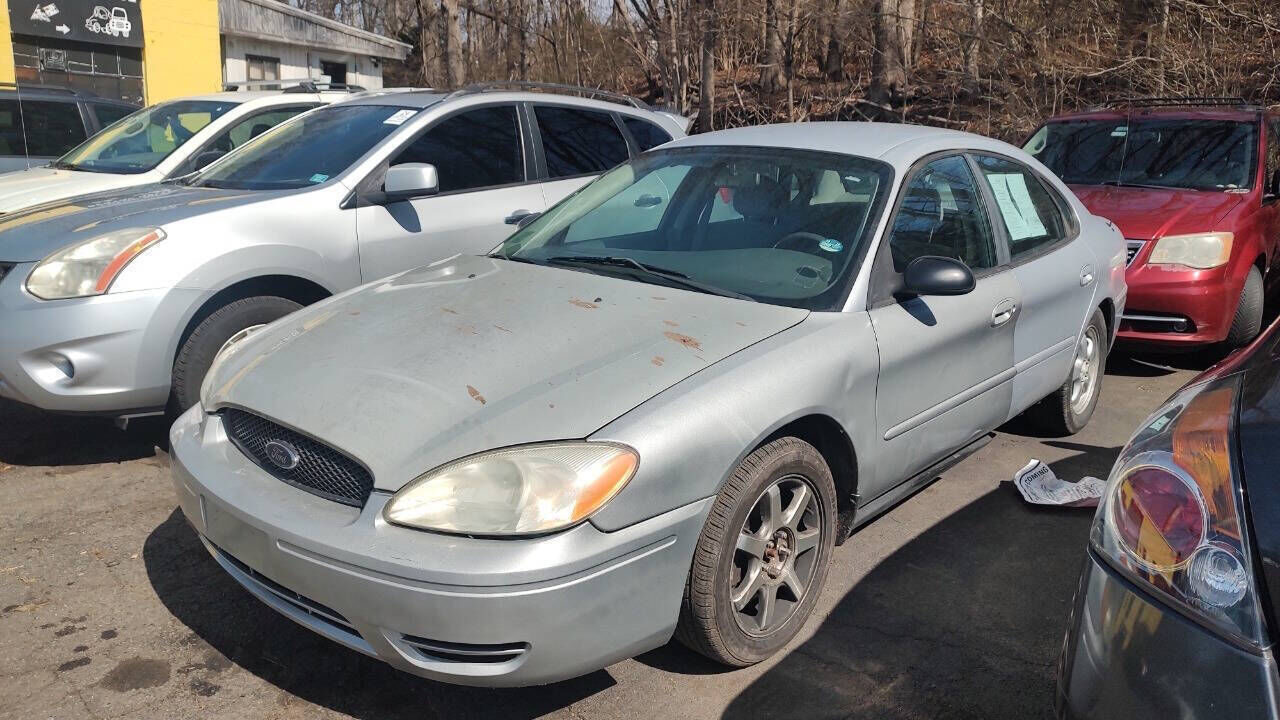 2005 FORD Taurus