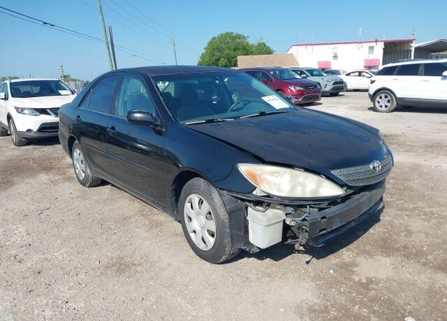 2004 TOYOTA Camry