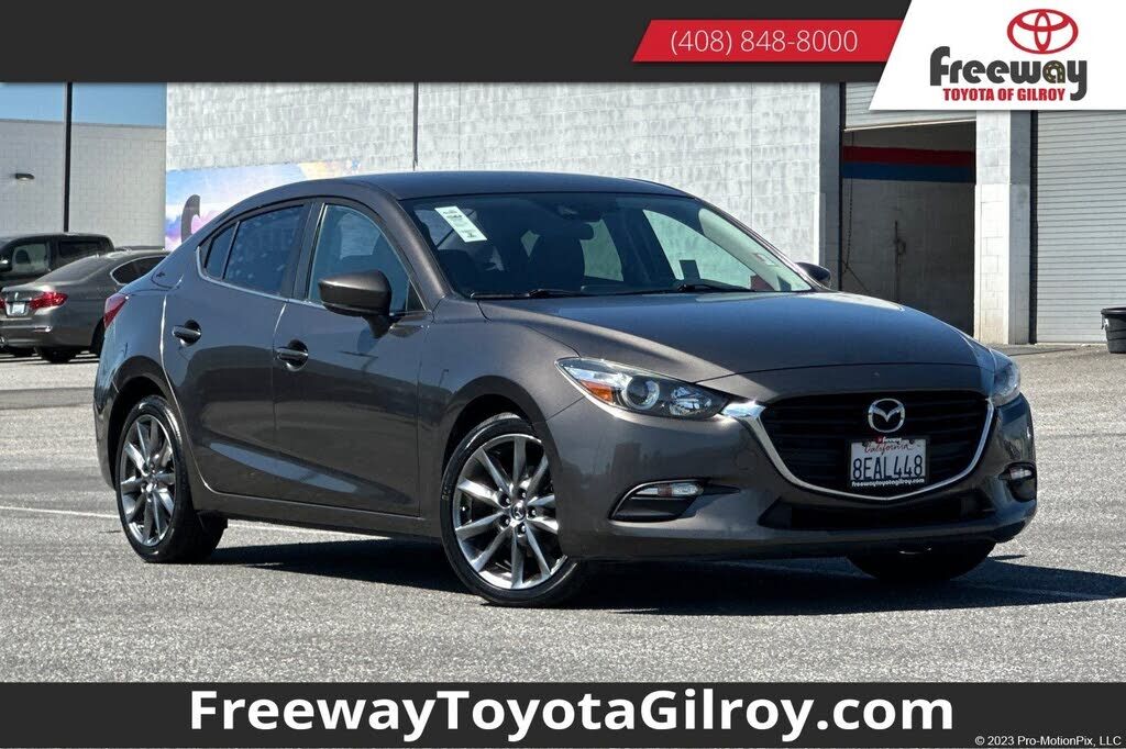 2018 MAZDA Mazda3