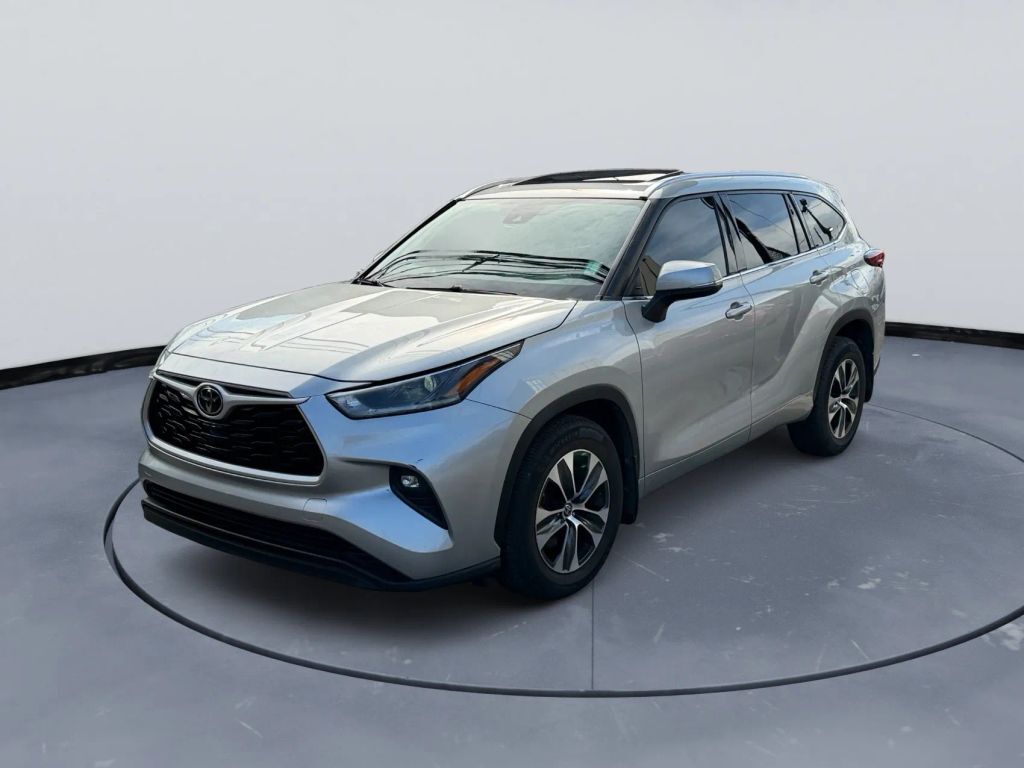 2021 TOYOTA Highlander