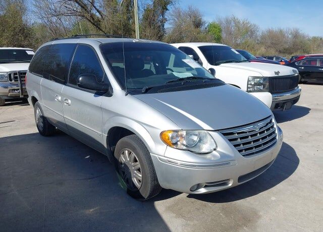 2007 CHRYSLER Town and Country