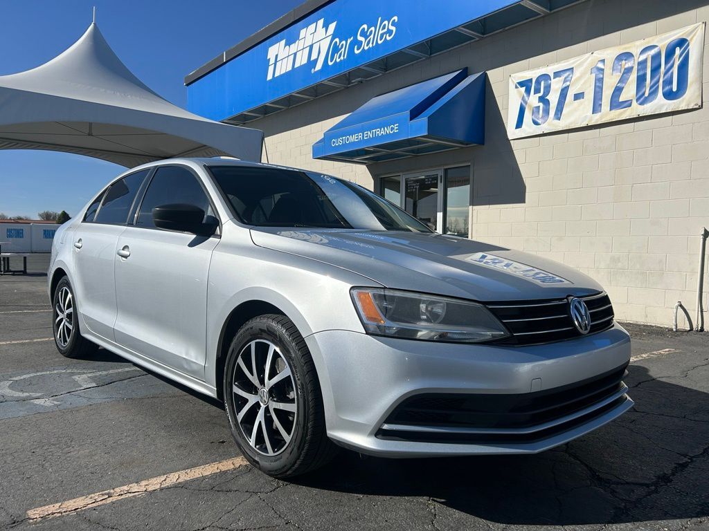 2016 VOLKSWAGEN Jetta