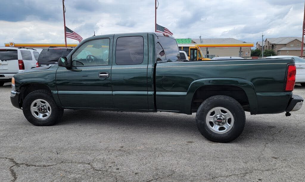 2004 GMC Sierra