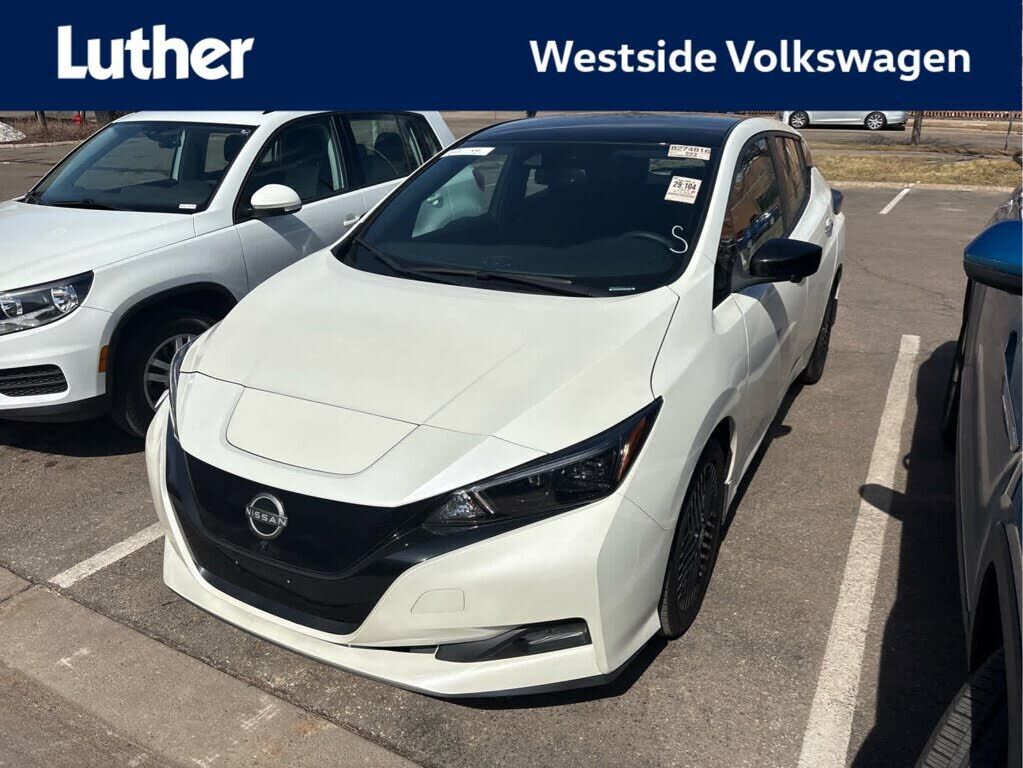 2024 NISSAN Leaf