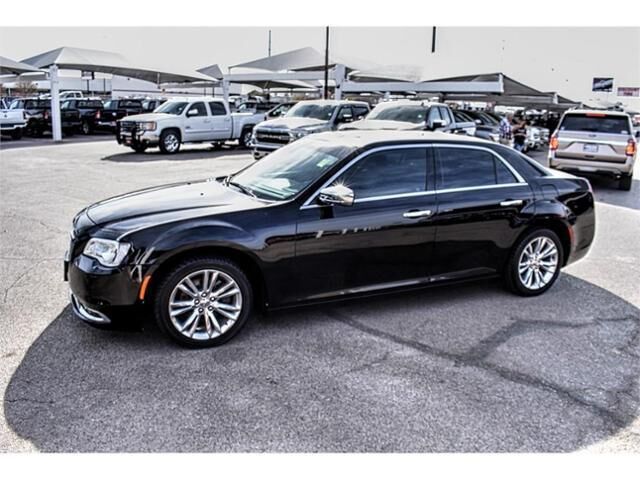2017 CHRYSLER 300