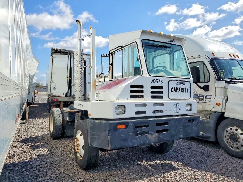 2003 CAPACITY TRUCKS TJ5000