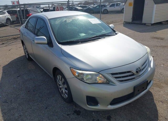 2013 TOYOTA Corolla