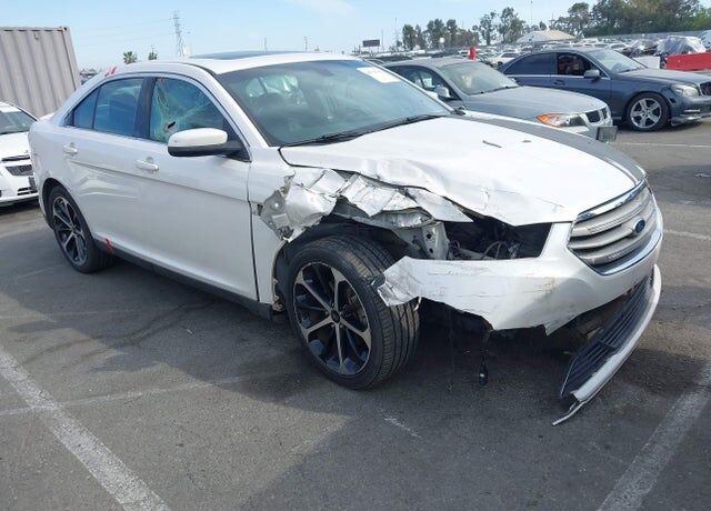 2014 FORD Taurus
