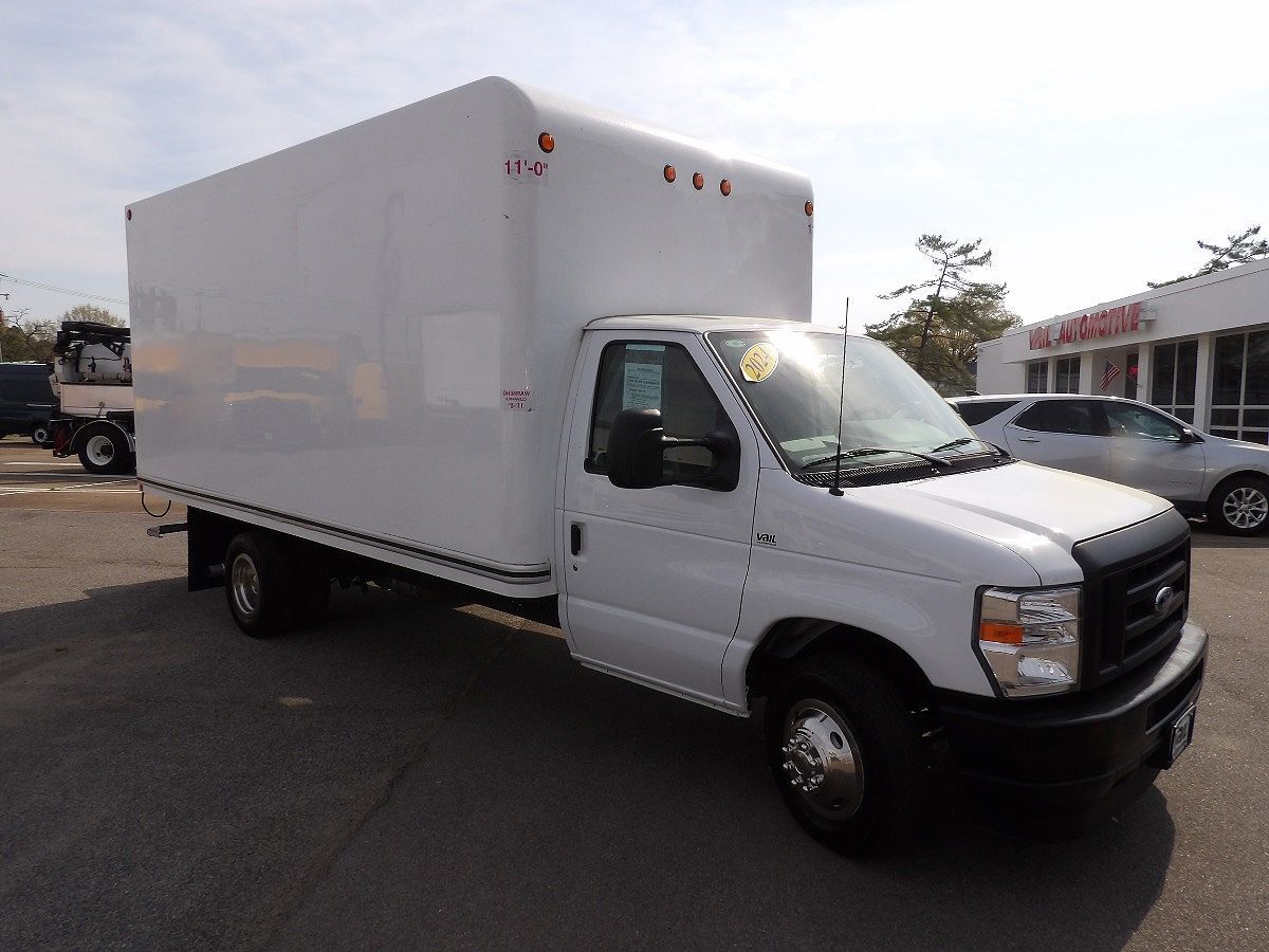 2024 FORD E-350