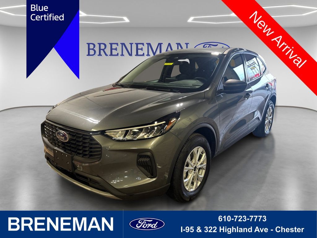 2025 FORD Escape