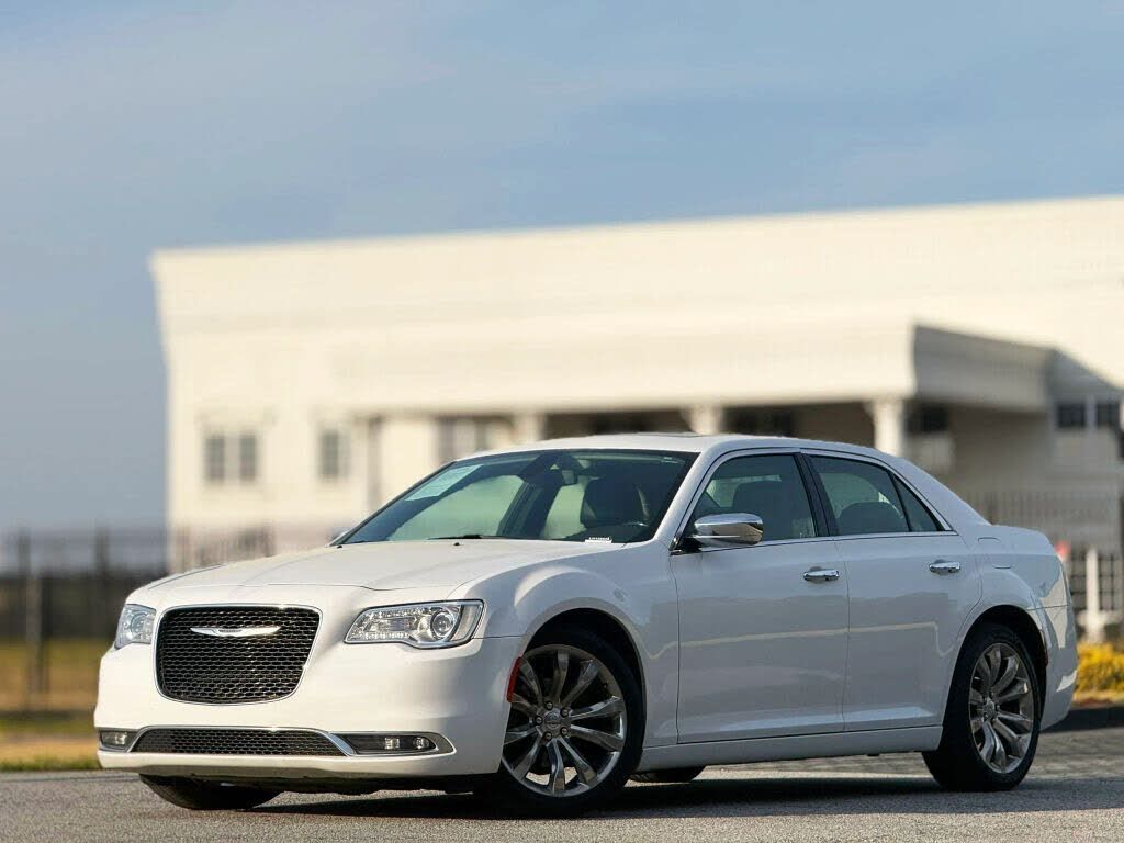 2020 CHRYSLER 300