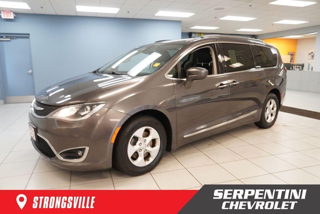 2017 CHRYSLER Pacifica