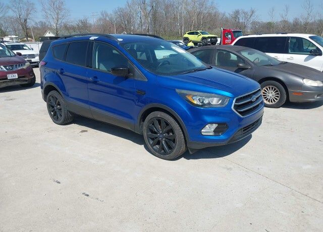 2017 FORD Escape