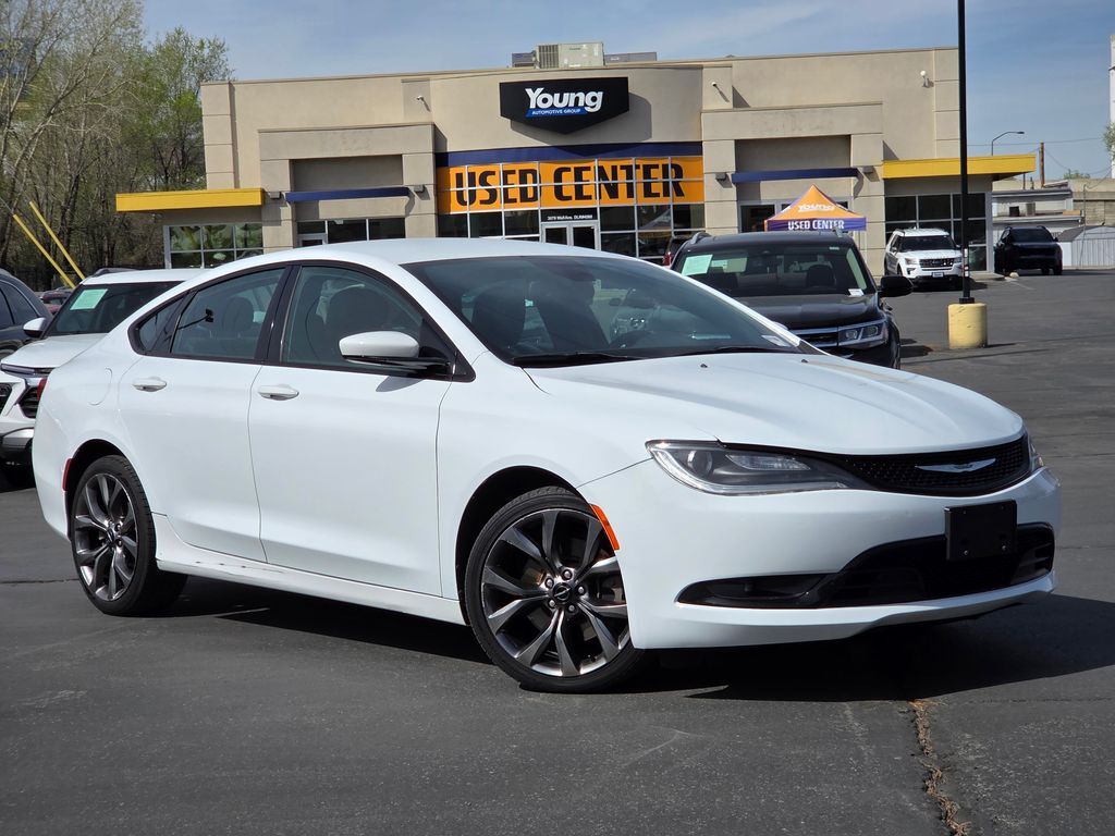 2016 CHRYSLER 200