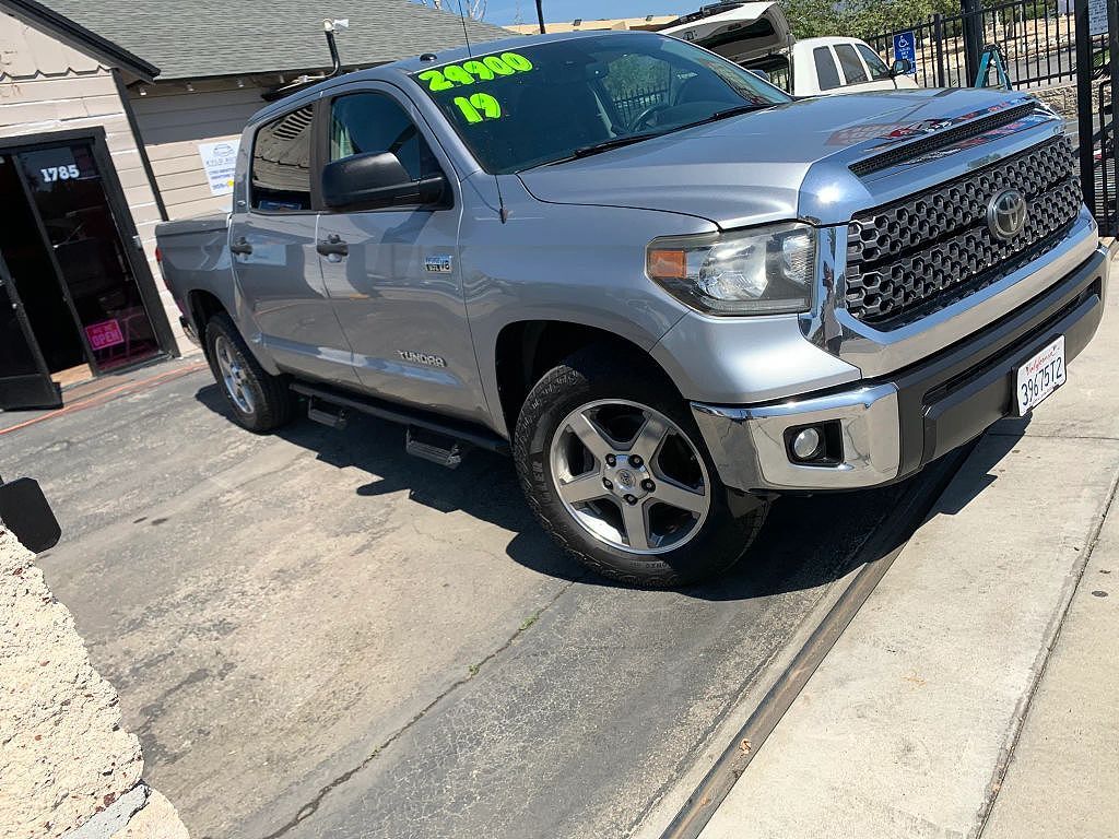 2019 TOYOTA Tundra