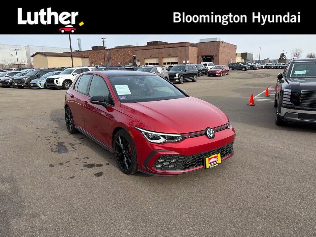 2024 VOLKSWAGEN Golf GTI