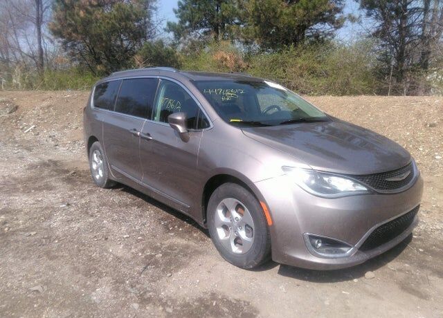 2017 CHRYSLER Pacifica