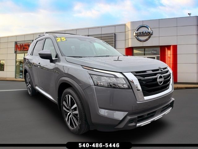 2025 NISSAN Pathfinder