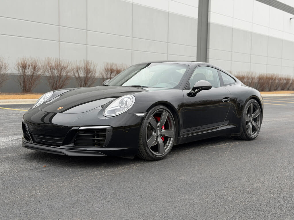 2018 PORSCHE 911