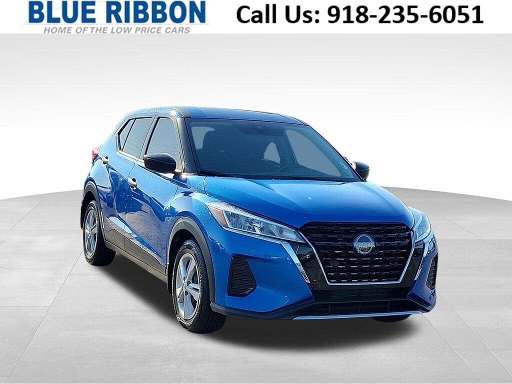 2023 NISSAN Kicks