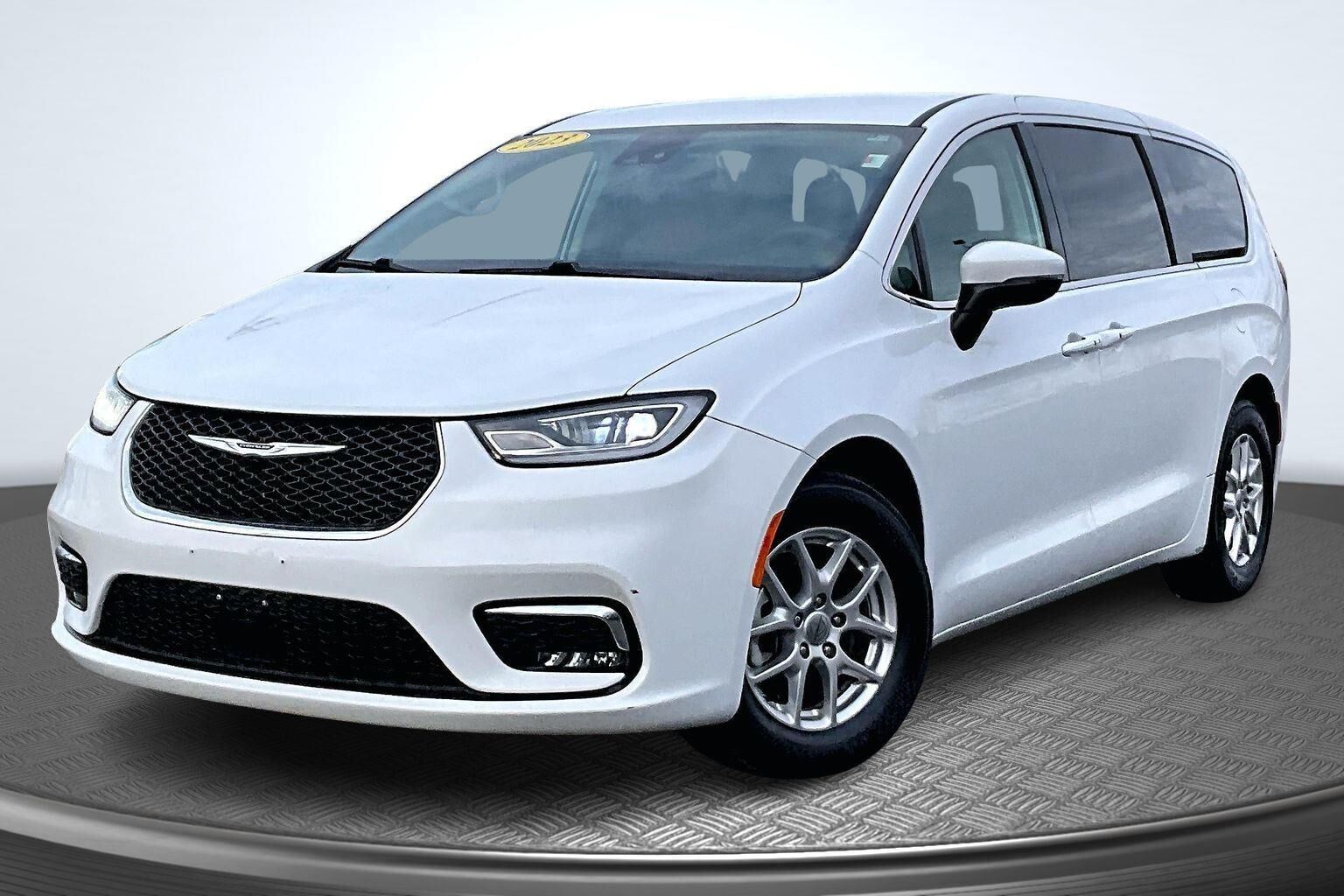 2023 CHRYSLER Pacifica