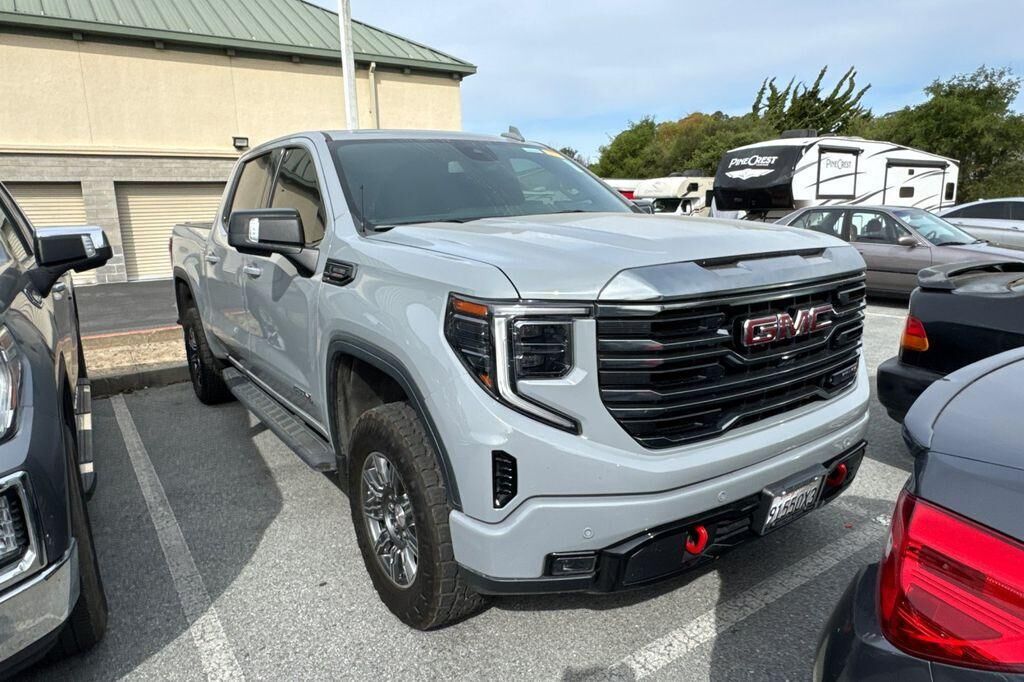 2024 GMC Sierra