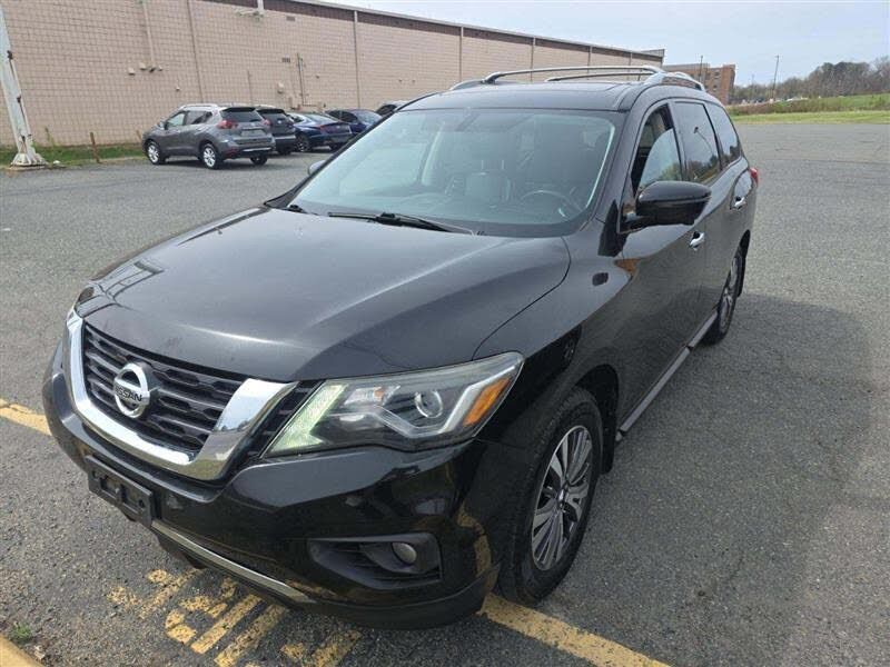 2017 NISSAN Pathfinder