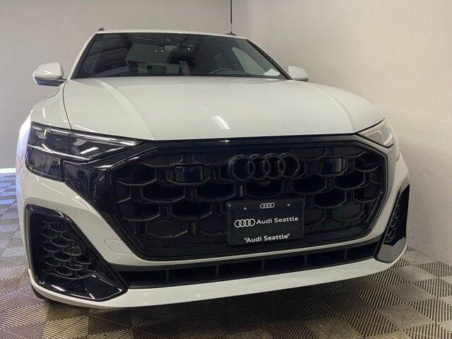 2026 Audi Q8