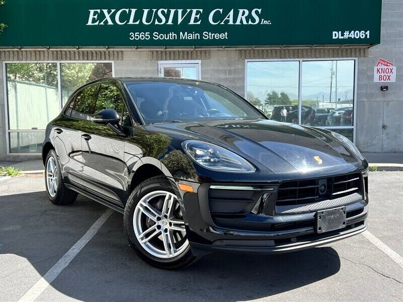 2024 PORSCHE Macan