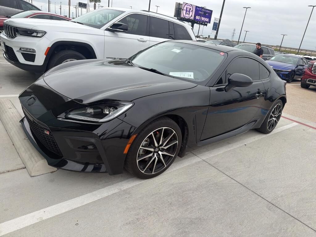2023 TOYOTA GR86