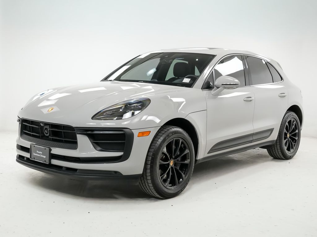2023 PORSCHE Macan