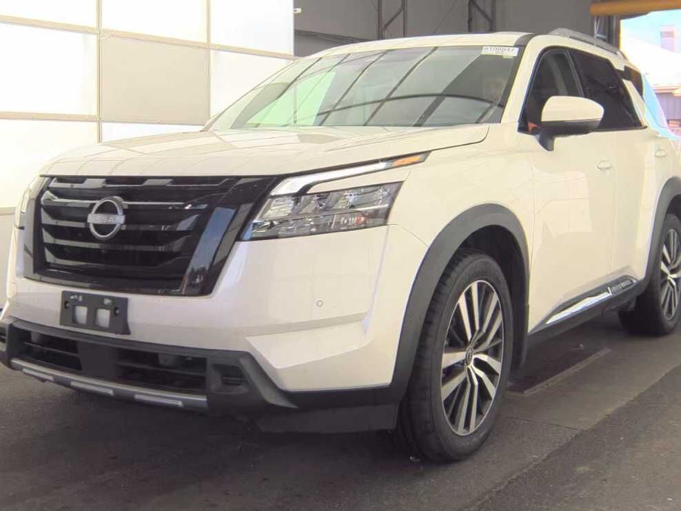 2023 NISSAN Pathfinder
