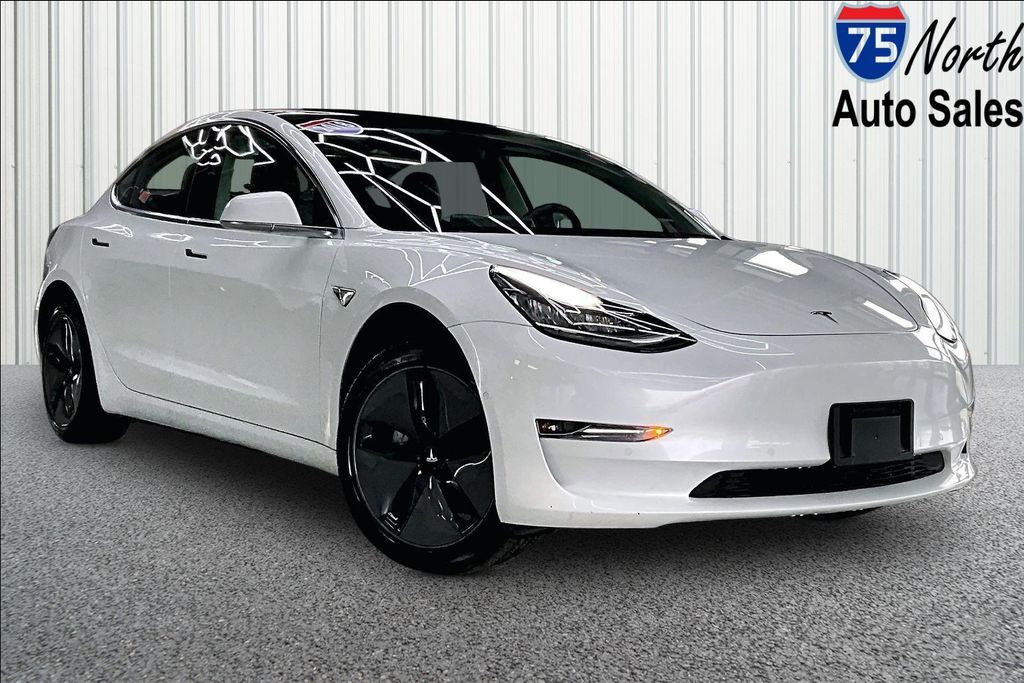 2018 TESLA Model 3
