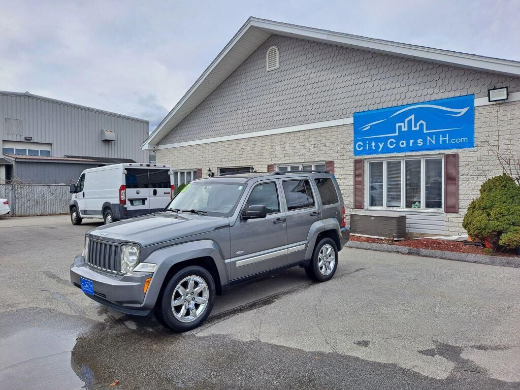 2012 JEEP Liberty