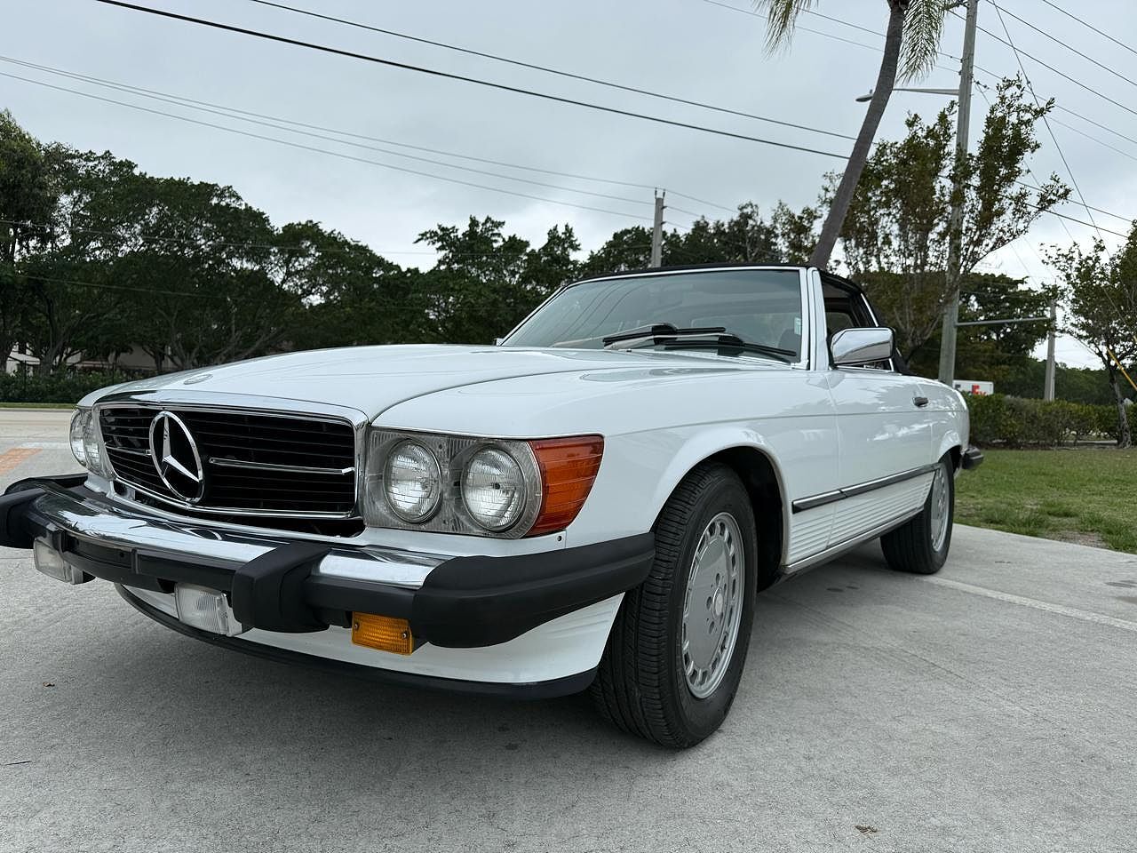 1989 MERCEDES-BENZ 560
