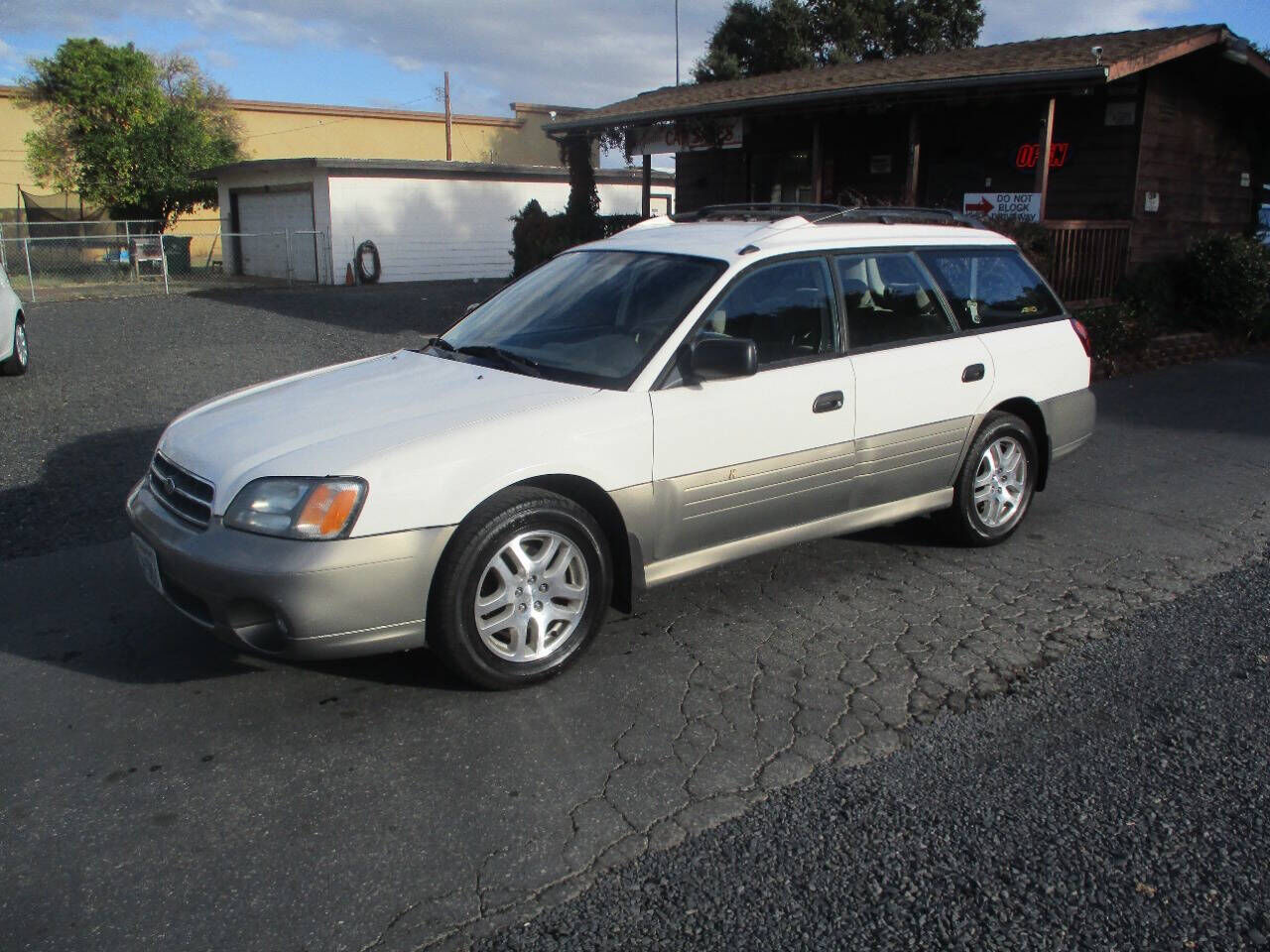 2001 SUBARU Legacy