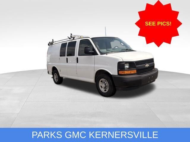 2017 CHEVROLET Express