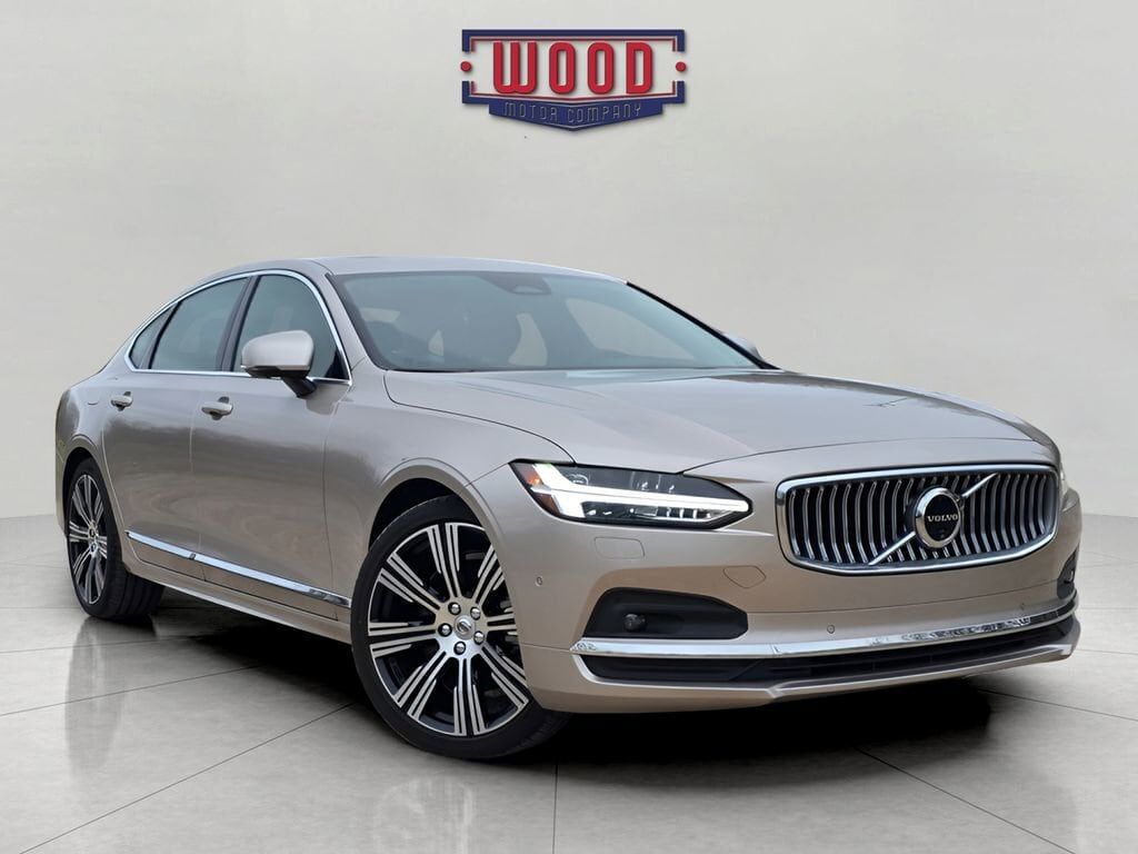 2025 VOLVO S90