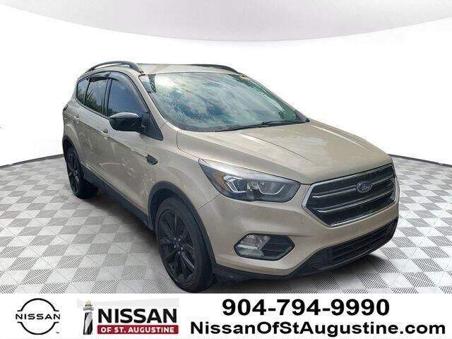 2017 FORD Escape