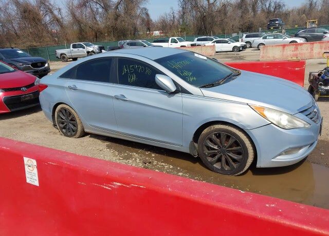 2011 HYUNDAI Sonata
