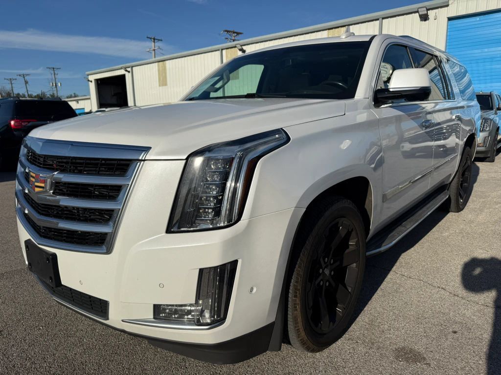 2017 CADILLAC Escalade ESV