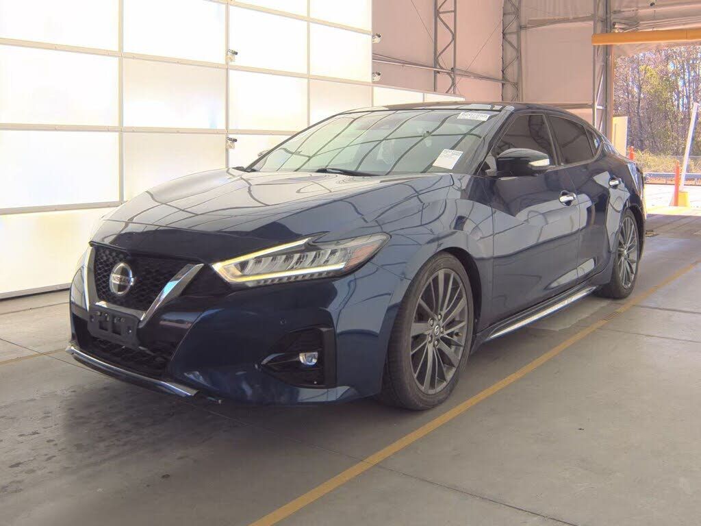 2019 NISSAN Maxima
