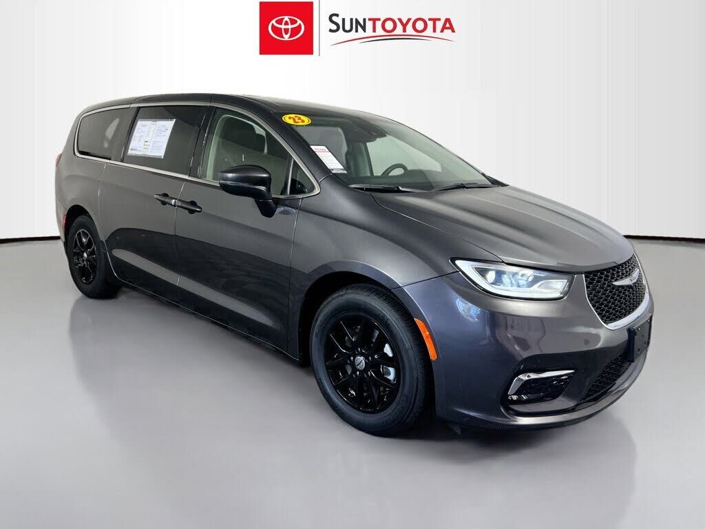 2023 CHRYSLER Pacifica