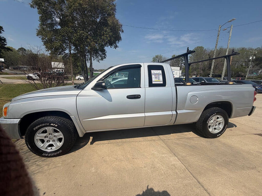 2006 DODGE Dakota