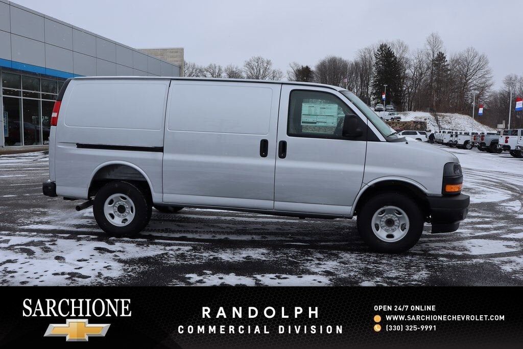 2025 CHEVROLET Express