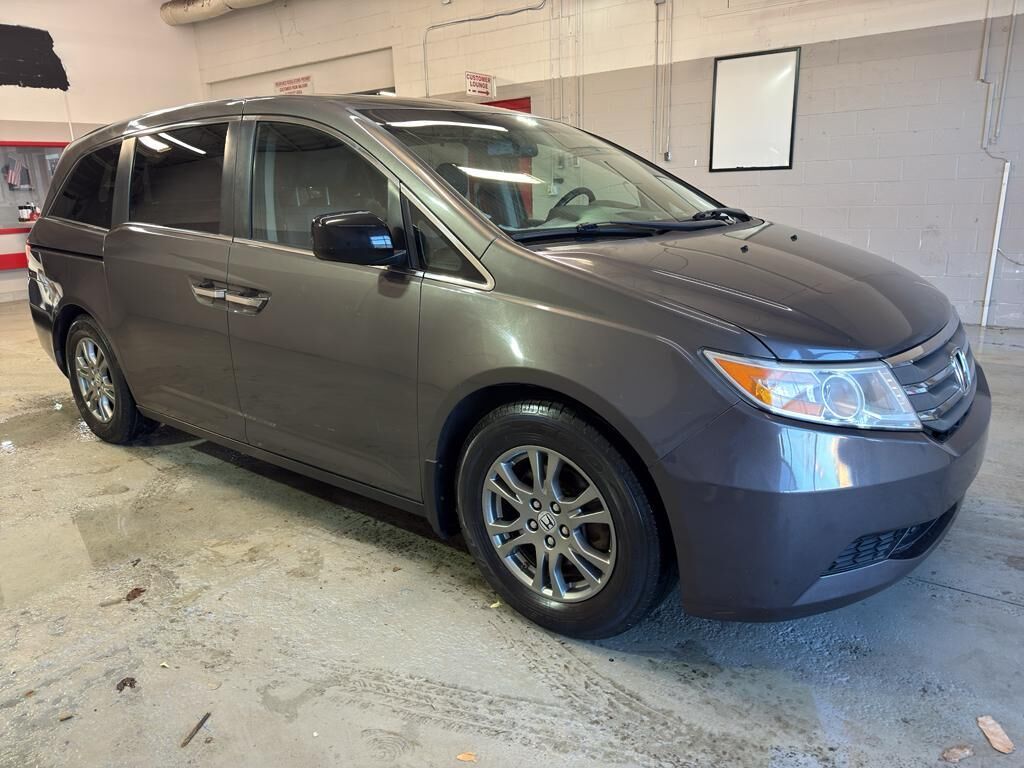 2013 HONDA Odyssey