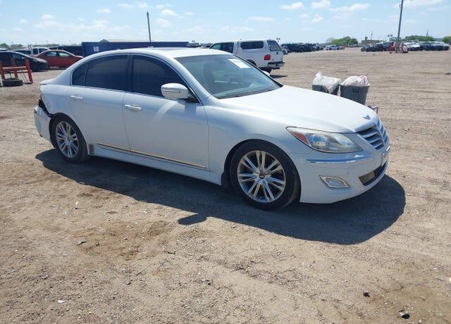 2012 HYUNDAI Genesis