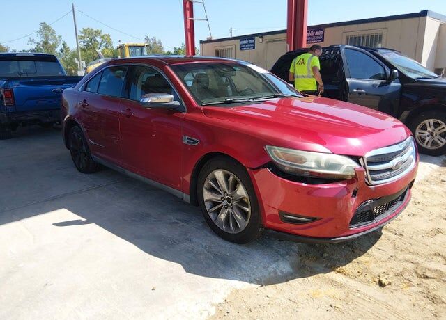 2010 FORD Taurus