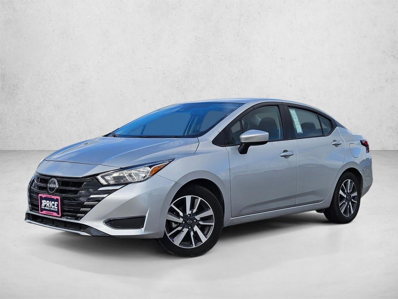 2023 NISSAN Versa